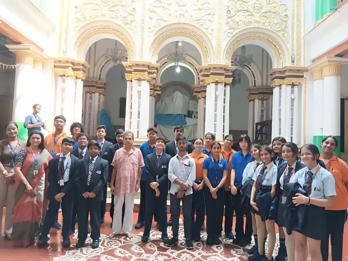 Students on Bonedi Bari Heritage Walk for Durga Puja